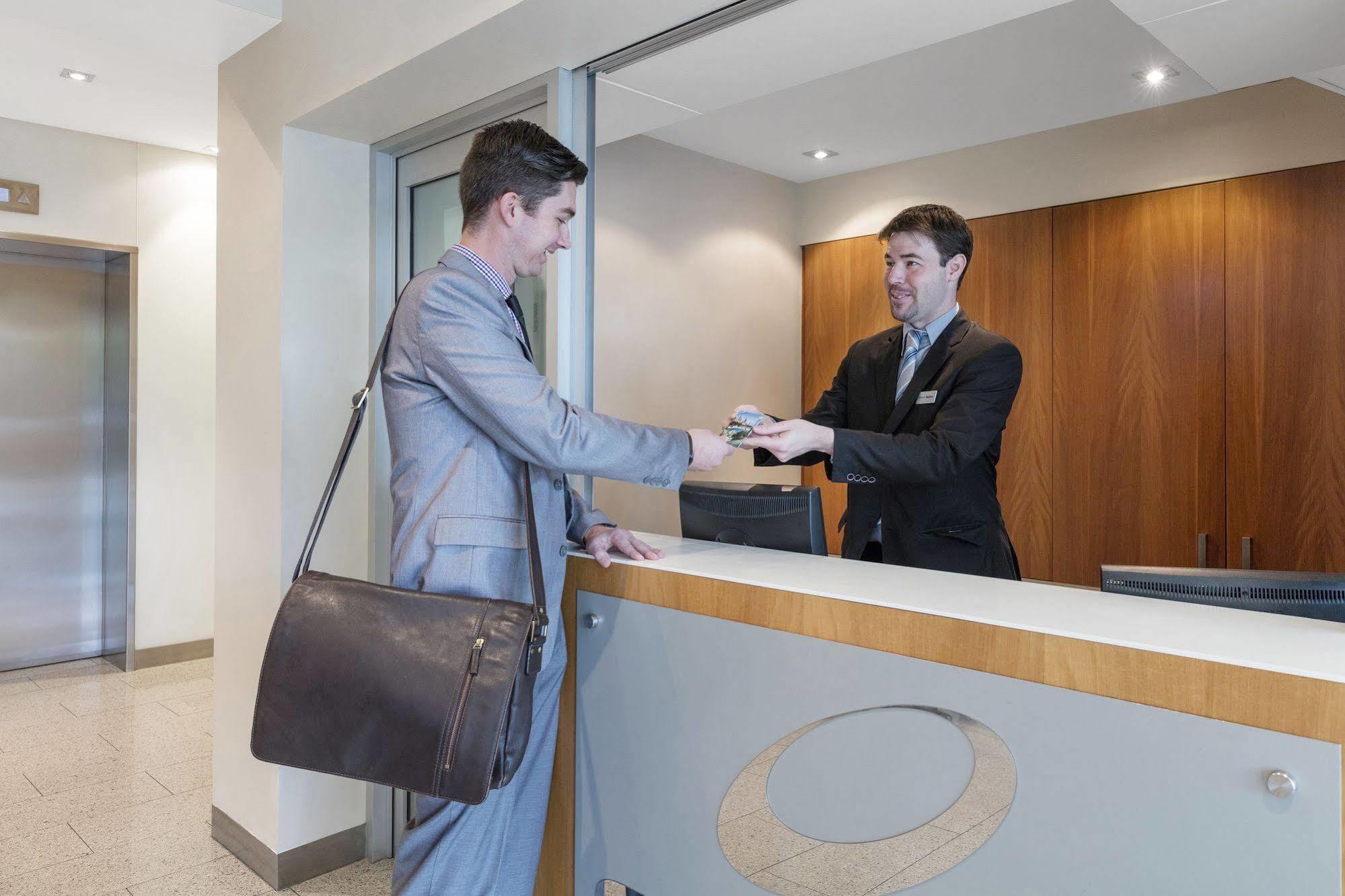 أدليد Oaks Glenelg Liberty Suites المظهر الخارجي الصورة
